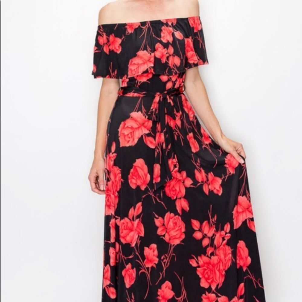Red Roses Off Shoulder Maxi Dress - Picture 4 of 5